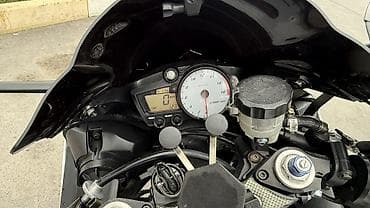 Мотоциклы: Спортбайк Yamaha YZF-R6 (600 кубов) (поколение 2006–2007) в фирменной — 3