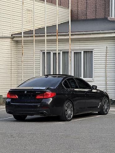 битая машина: BMW 5 series: 2019 г., 2 л, Автомат, Бензин, Седан — 4