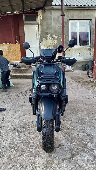 Кумурска мотороллер: Скутер танк 150 куб состояния жакшы матор тутобойт май жебейт пластик — 5