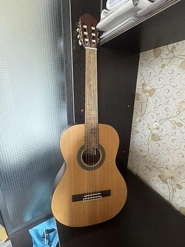 Музыкальные инструменты: Классическая гитара Noel by Cadenza, модель CSA-439. - Тип — 1