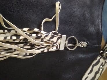 женские кошельки много отделений: Красивая кожанная сумка черного цвета. Новая. Спереди два кармана на — 4