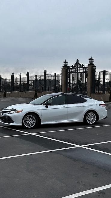 Продажа авто: Toyota Camry: 2020 г., 2.5 л, Автомат, Гибрид, Седан — 2