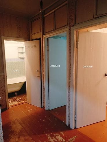 ts group: 3 комнаты, 64 м², 105 серия, 1 этаж, Старый ремонт — 9