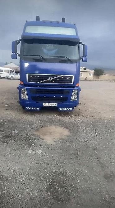 задние фанари: Тягач, Volvo, 2008 г., Самосвал — 3