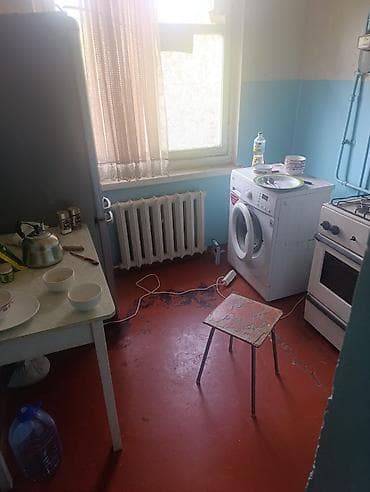 гастивой дом: Сдаётся 1‑комнатная квартира. Планировка и помещения: - Просторная — 2