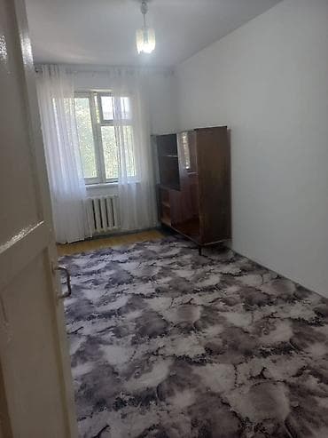 Батирлер: 🏠 Сдаётся 3-комнатная квартира! 📍 мкр. 7, дом 20 🏢 2 этаж 💰 — 2