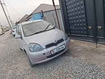 Toyota Vitz: 2001 г., 1.3 л, Автомат, Бензин, Хэтчбэк — 2