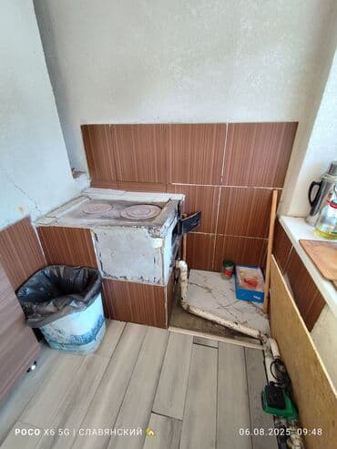 дом в центре города бишкек: 50 м², 4 комнаты, Бронированные двери — 9