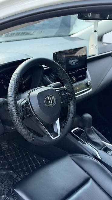 уна: Toyota Levin: 2023 г., 1.8 л, Вариатор, Гибрид, Седан — 7