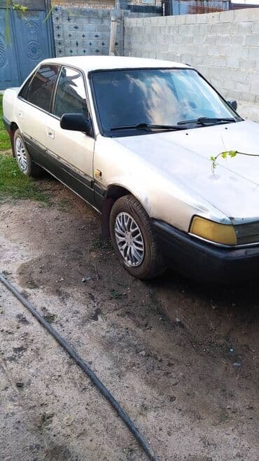 механика коробка: Mazda 626: 1992 г., 2 л, Механика, Бензин, Седан — 3