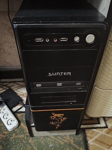 Настольный компьютерный комплект Состав: - Системный блок Sunter
