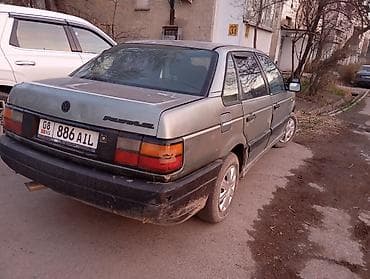 моющий пылесос для химчистки салона автомобиля бу: Volkswagen Passat: 1989 г., 1.8 л, Механика, Бензин, Седан — 7