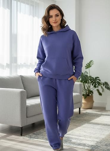 Уютный спортивный костюм (худи + джоггеры), насыщенный