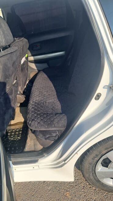 купить фуру с прицепом бу: Toyota ist: 2002 г., 1.3 л, Автомат, Бензиновая, Хэтчбэк — 6