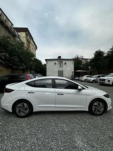 салквн тор: Hyundai Elantra: 2020 г., 1.6 л, Автомат, Гибрид, Седан — 3