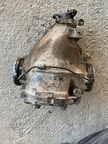 подкрыльник w211: Задний редуктор Mercedes-Benz Германия — 1