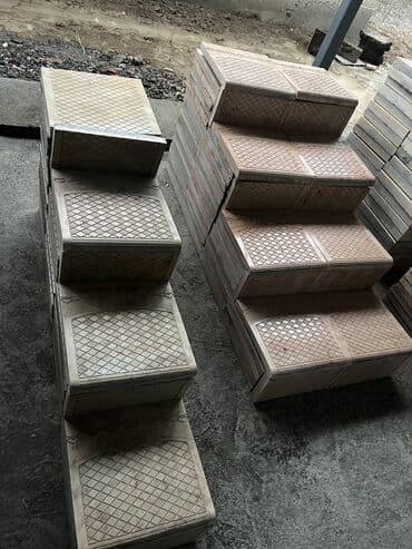 газон футбол: Лесницага таштар *«Жаңы сезонго — жаңы брусчатка! Сапаттуу, кооз — 3