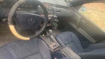 экран е34: Mercedes-Benz E-Class: 1997 г., Автомат, Бензин, Седан — 4
