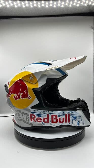 мяч для художественной: Кроссовый Мотошлем RedBull
Цвет белый-синий — 1