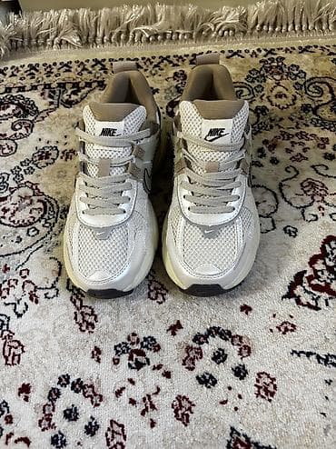 красовки валейбол: Продаю новые кроссовкине подошел размер . Размер 37,5 маломерки — 5