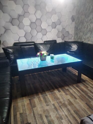 сниму парикмахерскую: 25 м², С мебелью — 5