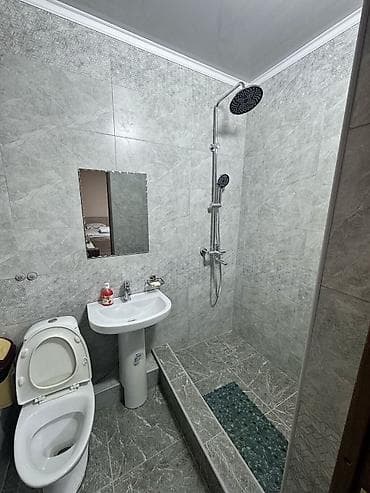 суточный номер: Сдаётся уютная комната посуточно/почасовой/ночной. Центр города! За 2 — 4