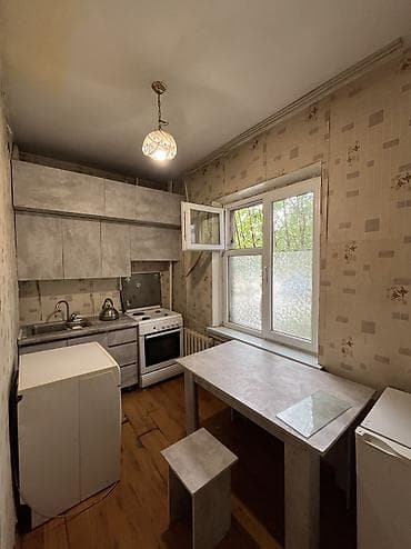 105: 1 комната, 34 м², 105 серия, 1 этаж, Старый ремонт — 4