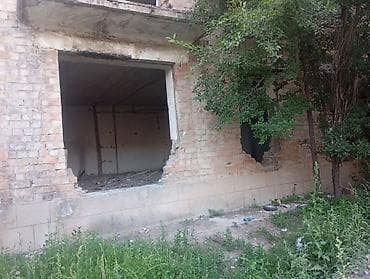 Коммерческая недвижимость: Помещение в кирпичном здании под самостоятельную — 1