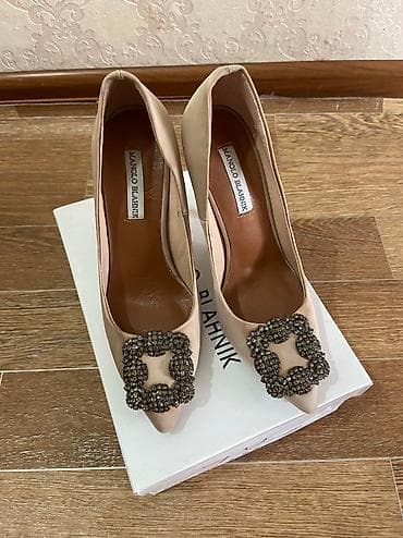 Киреге берилүүчү кийимдер: В хорошем качестве 🔥
Состояние 8/10 — 1