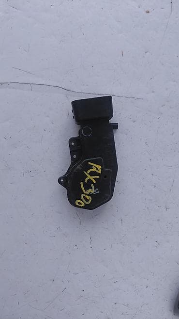 step rf3: Центральный замок Lexus 1998 г., Б/у, Оригинал — 2