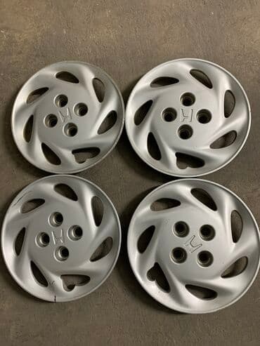 Колпаки R 13, Б/у, Комплект