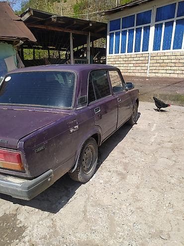 скотч с надписью: ВАЗ (ЛАДА) 2107: 2000 г., 1.6 л, Ручные, Бензин, Седан — 2