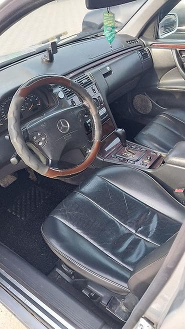 дверные обшивки мерс 124: Mercedes-Benz E-Class: 2000 г., 2.2 л, Автомат, Дизель, Седан — 3