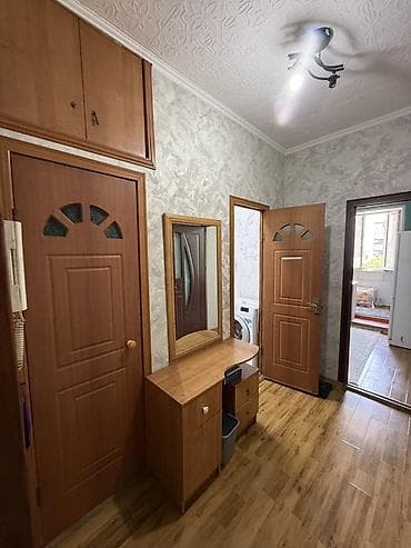 1 bedroom: 1 комната, 35 м², 106 серия, 5 этаж, Косметический ремонт — 5