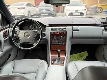 естима 3: Mercedes-Benz E-Class: 1995 г., 3.2 л, Автомат, Бензин, Седан — 6