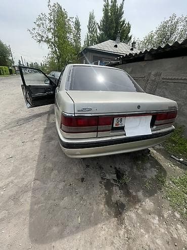 скутер мото: Mazda 626: 1989 г., Седан — 3