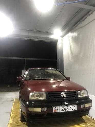 кабриолеты купить: Volkswagen Vento: 1992 г., 1.8 л, Автомат, Газ, Седан — 3
