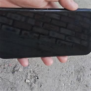 jet: IPhone Xr, Б/у, 128 ГБ, Jet Black, Чехол, 87 % — 5