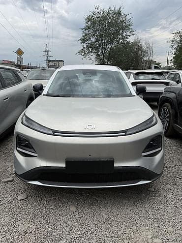 Changan Qiyuan Q05: 2026 г., Электромобиль, Кроссовер — 1