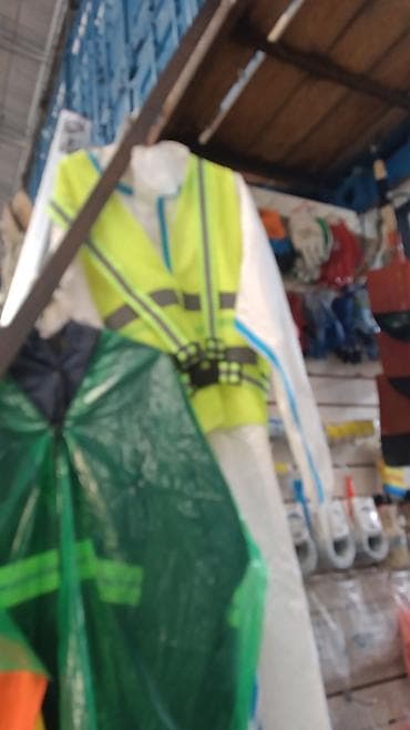 пожарный костюм купить: Жилетка строительная, В наличии — 1