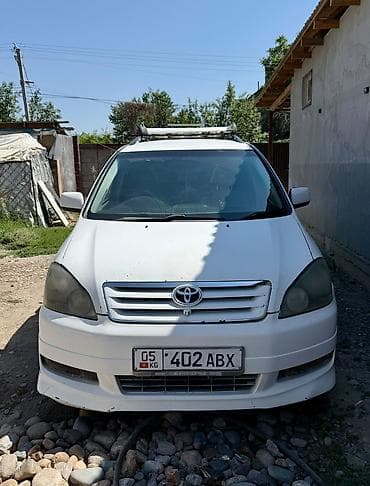 Toyota Ipsum: 2003 г., 2.4 л, Бензин, Минивэн at lalafo.kg Toyota Ipsum: 2003 г., 2.4 л, Бензин, Минивэн