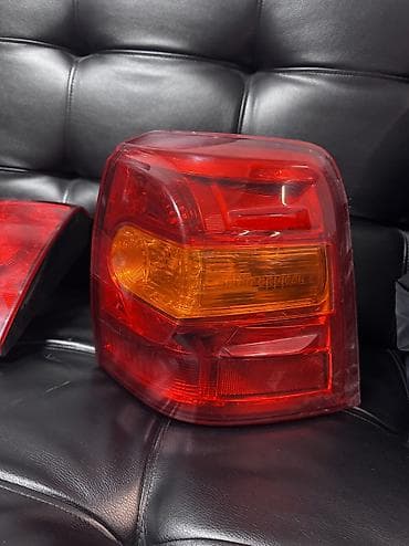 дубл: Задний правый стоп-сигнал Toyota 2014 г., Б/у, Аналог — 2