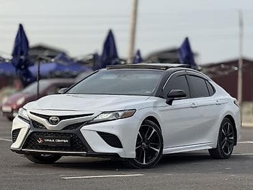 Toyota Camry: 2019 г., 2.5 л, Автомат, Бензин, Седан — 3