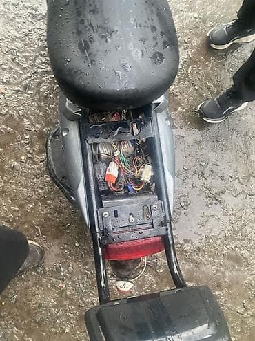 скутер в расрочку: Электроскутер колесо пробито но если накачать едет обмен есть на Айфон — 3