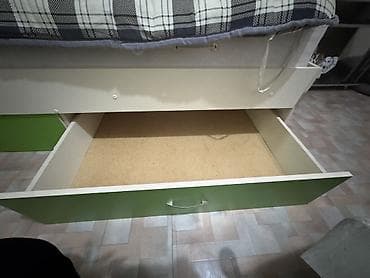 односпальные кровати для подростков: Продаю надежную и функциональную кровать-полуторку. Отличный вариант — 2
