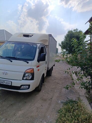 продаю хундац старекс: Легкий грузовик, Hyundai, Стандарт, 1,5 т, Б/у — 1