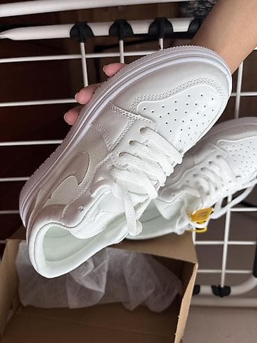tech flecee nike: Кроссовки, 39, Nike, Новый, цвет - Белый, Платная доставка, Самовывоз — 4
