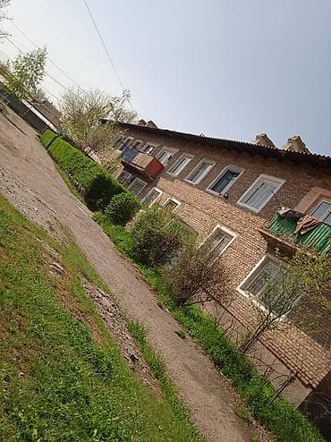 комнаты бишкек: 2 комнаты, 39 м², 1 этаж, Старый ремонт — 1