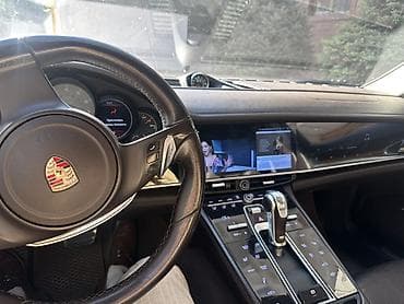 porsche 911: Porsche Panamera: 2012 г., 4.8 л, Робот, Бензин, Хэтчбэк — 5