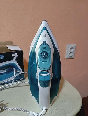 Утюг паровой Sokany SK-11023 - Мощность: 1200–1600 Вт (см. шильдик на